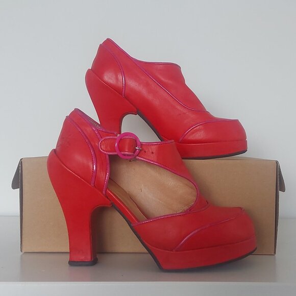 John Fluevog Shoes - Fluevog Side Buckle Platform Leather Shoes - Size 7